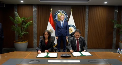  المصرية للثروات التعدينية تتعاون مع فيركيم لتصنيع الأسمدة الفوسفاتية     