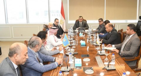 المهندس شريف الشربيني وزير الإسكان والمرافق والمجتمعات العمرانية