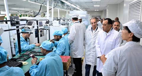 رئيس الوزراء يفتتح مصنع شركة "أوبو" العالمية فى مصر لتصنيع الهواتف المحمولة بالعاشر من رمضان
