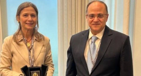 رئيس هيئة الدواء المصرية يبحث سبل التعاون مع وكالة الأدوية الإسبانية