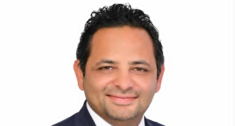 الكابتن طيار أحمد الجابري