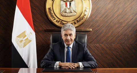 شريف فتحي وزير السياحة والآثار