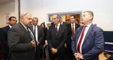 وزير الاتصالات يتفقد مركز إكسيد "Xceed " لخدمة العملاء في قنا