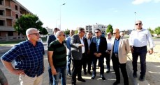 وزير الإسكان يتفقد محاور مدينة الشروق..ويوجه بالاهتمام بأعمال الصيانة 