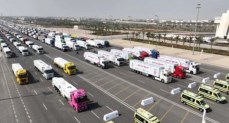  قوافل المساعدات تدخل شمال غزة دون قيود بعد انسحاب قوات الاحتلال