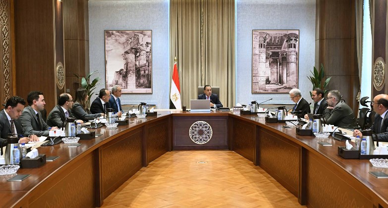 مدبولي: مؤشرات أداء الاقتصاد المصري تسير بصورة إيجابية  