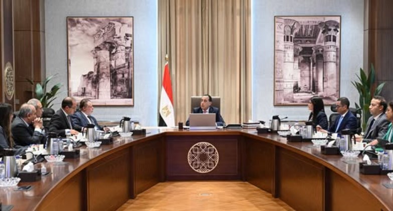اجتماع لجنة إدارة الدين العام الخارجي