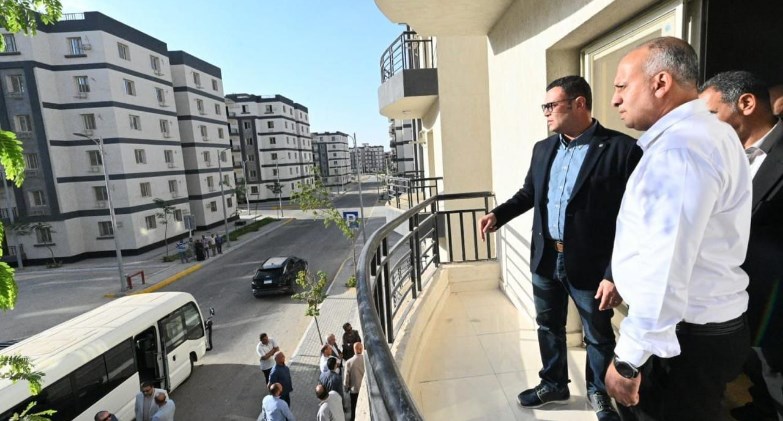 وزير الإسكان يختتم جولته اليوم بتفقدمشروعًا سكنيًا والمحاور بمدينة بدر