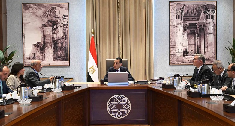  رئيس الوزراء يتابع الموقف التنفيذي لمشروعات الطاقات المتجددة
