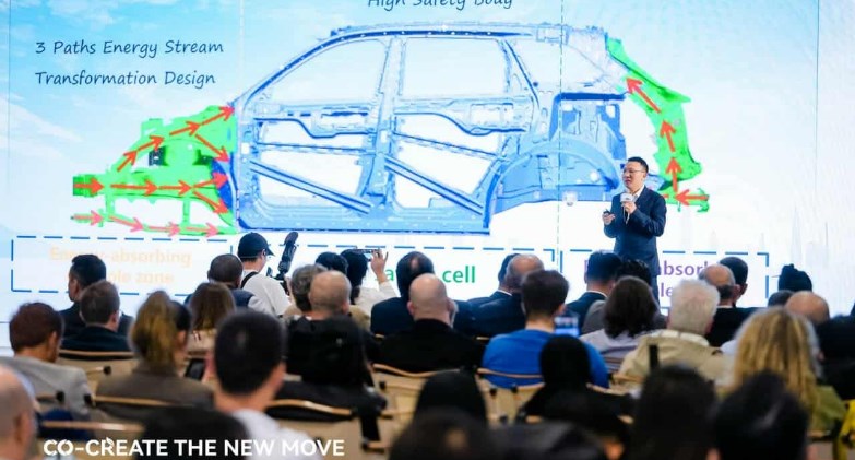 Chery Brand User Summit Stages Ultimate Safety Challenge: TIGGO9 Tackles the 15° Small-Overlap Collision with Taichi-Inspired Philosophy