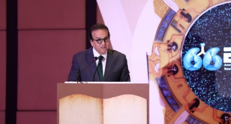  الدكتور خالد عبدالغفار