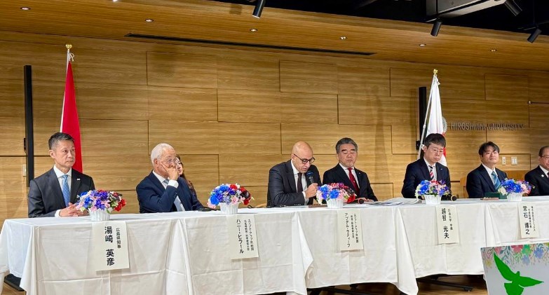 لأول مرة.. طالب الثانوية يحصل على شهادة معتمدة في البرمجة والذكاء الاصطناعي لأول مرة.. طالب الثانوية يحصل على شهادة معتمدة في البرمجة والذكاء الاصطناعي