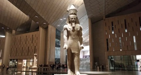 المتحف المصري الكبير