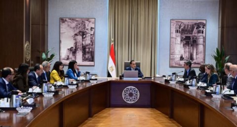 رئيس الوزراء يستقبل وفد البنك الدولي 