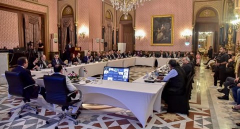 المائدة المستديرة