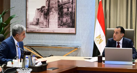  رئيس الوزراء يُتابع عددًا من ملفات عمل وزارة السياحة والآثار