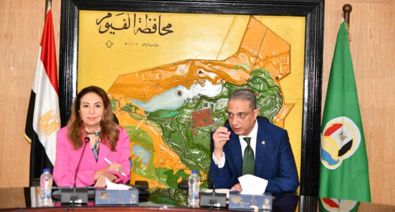   محافظ الفيوم ونائب وزير الاتصالات