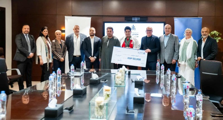 مؤسسة ماونتن ڤيو للتنمية تكرّم أحمد مؤمن بطل برنامج اكتشاف الأبطال