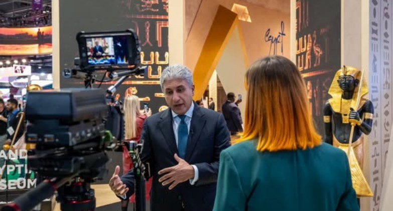  شريف فتحي وزير السياحة والآثار