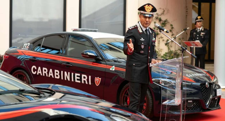 مازيراتي “إم سي بيورا” وألفا روميو “جوليا كوادريفوليو” بالطلاء الرسمي: سيارات جديدة لنقل الأعضاء والدم بشكل عاجل لصالح جهاز الكارابينييري الإيطالي