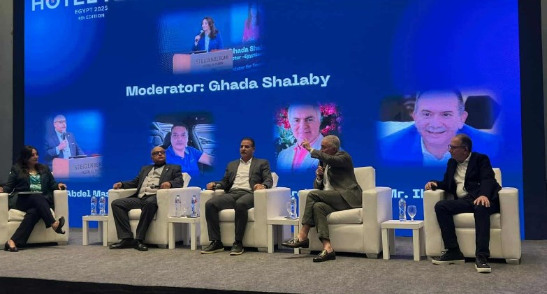 تكريم إيهاب عبد العال في مؤتمر «Hotel Tech» لدوره في دعم وتطوير خدمات الضيافة وتحديثها