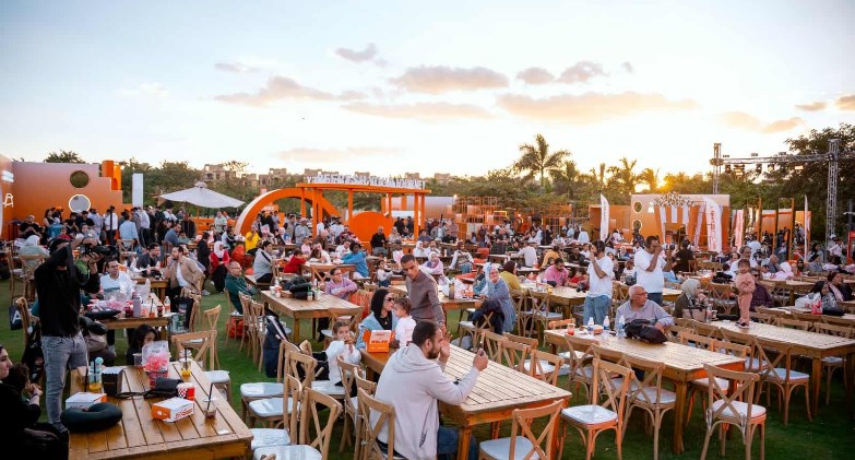  مان إيست تحتفل بعملاء سوإيست الأوائل في مصر بفعالية ترفيهية مميزة في زيد بارك