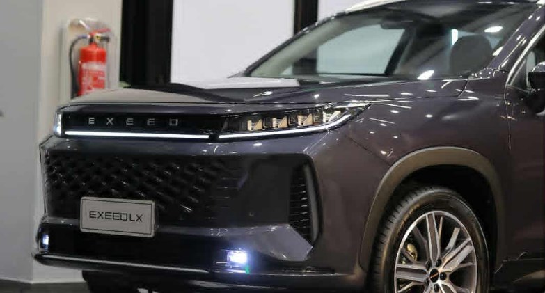 سيارة EXEED LX
