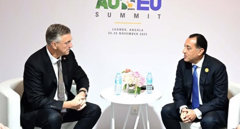 رئيس الوزراء يلتقي رئيس وزراء جمهورية كرواتيا