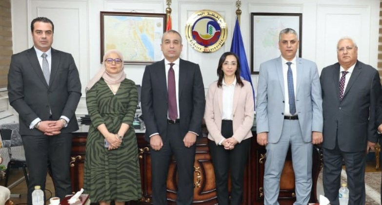 رئيس البنك الزراعي المصري يستعرض مع  محافظ البحيرة برامج تمويل صغار المزارعين لتحقيق التنمية الزرعية والريفية