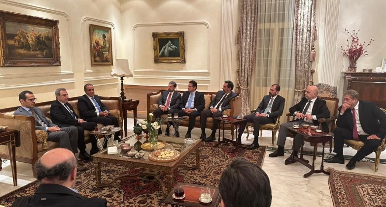وزير الخارجية يلتقي عدداً من أعضاء مجلس النواب اللبناني في بيروت