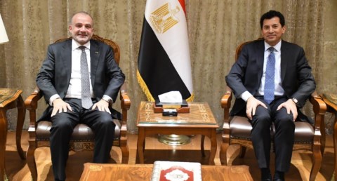 وزير الشباب والرياضة يستقبل رئيس الاتحاد الدولي للسلاح المهندس عبد المنعم الحسيني