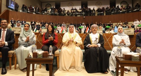 الدكتورة رانيا المشاط تشهد فعاليات جوائز التميز العربي وتهنئ وزارة الصحة بفوزها بالجائزة