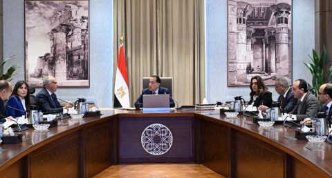 رئيس الوزراء يتابع جهود مواجهة التعديات وحماية مجرى نهر النيل