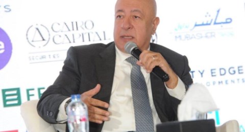 يحيى أبو الفتوح نائب الرئيس التنفيذي للبنك الأهلي المصري