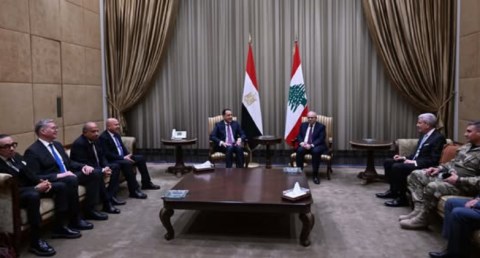 رئيس مجلس وزراء لبنان يستقبل «مدبولي» بمطار رفيق الحريرى الدولي