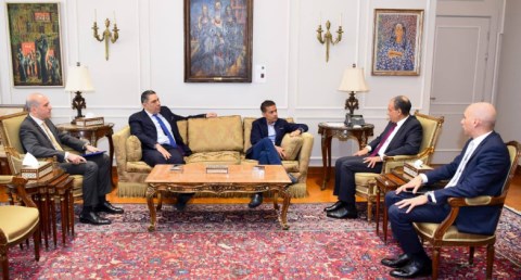 وزير الخارجية يلتقي الإعلامي الأمريكي "فريد زكريا"