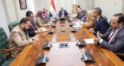 وزير العمل يبحث تسريع إطلاق خدمات الوزارة على «بوابة مصر الرقمية»