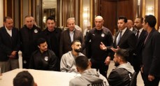 وزير الرياضة يؤازر المنتخب الوطني لكرة القدم ويحفز اللاعبين 