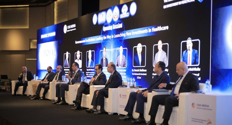 نائب رئيس الوزراء ووزير الصحة والسكان خلال القمة السنوية الثانية للاستثمار في الرعاية الصحية