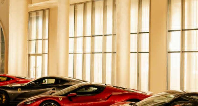 سيارات Ferrari 12Cilindri 