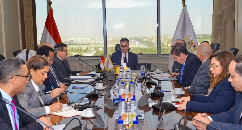  الدكتور شريف فاروق وزير التموين والتجارة الداخلية يبحث مع رئيس شركة بلومبرج جرين العالمية مقترحات التعاون في تطوير البنية التحتية لتخزين الحبوب