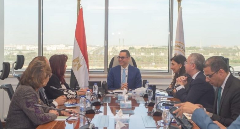 الخطيب يبحث مع اتحاد المستثمرات العرب تعزيز التعاون المشترك