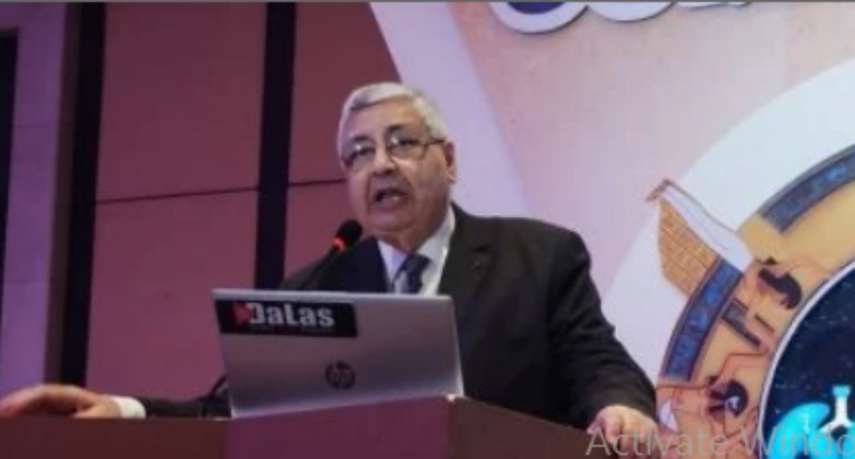 الدكتور محمد عوض تاج الدين مستشار رئيس الجمهورية للشئون الصحية