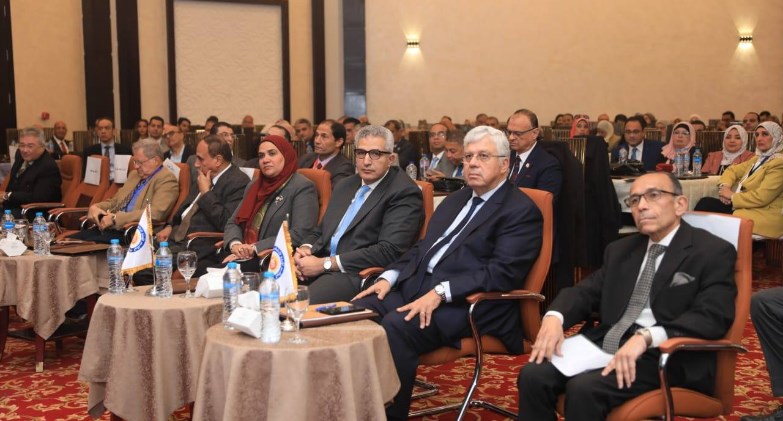 وزير التعليم العالي يفتتح مؤتمر صناعة السياحة والتعليم السياحي في مصر