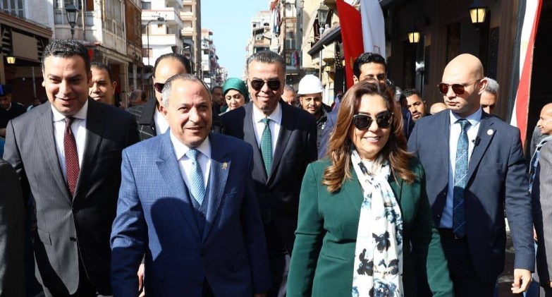 وزيرة التنمية المحلية ومحافظ بورسعيد يتفقدان أسواق الحميدي والتجاري