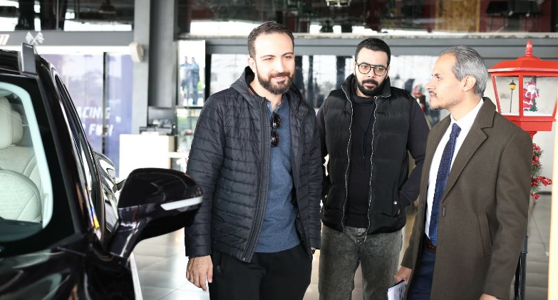 سيارة «Kaiyi X7» تشعل حلبة «أوتو فروم».. تجربة قيادة مثيرة تجمع بين الفخامة والأداء الرياضي