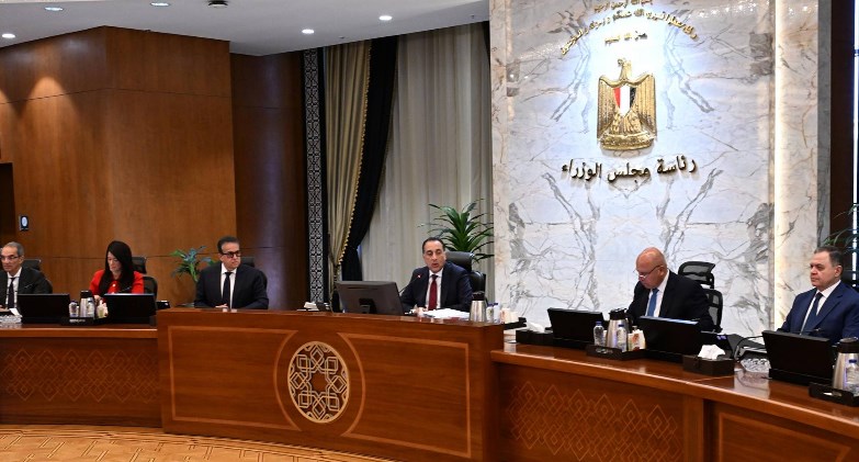 مدبولي يهنىء الرئيس السيسي والشعب المصري بالعام الميلادي الجديد