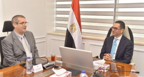 وزير الاستثمار يبحث التعاون مع «ICAC» لتعزيز مكانة القطن المصري عالمياً     