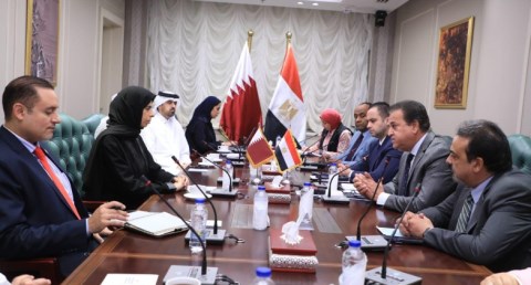 اجتماع وزير الصحة