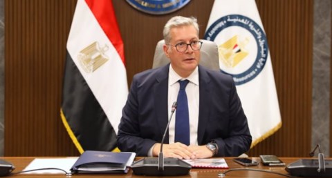 كريم بدوى وزير البترول والثروة المعدنية